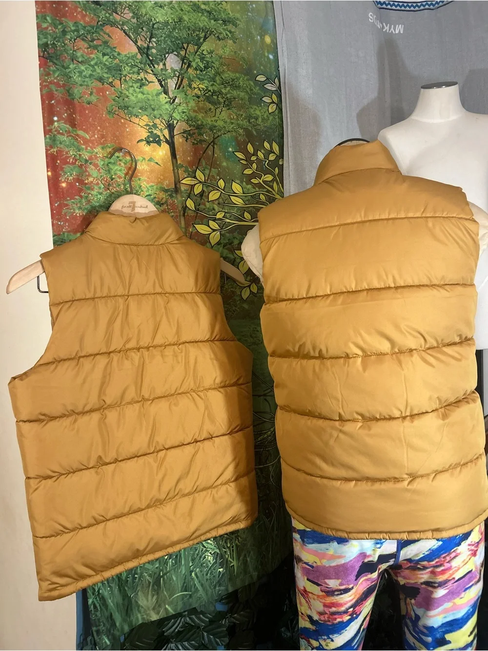 GAP(2)Big Kids Mustard Quilted Puffer Vest -Size:Size: L & XL